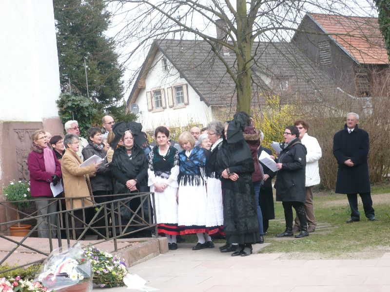 Kirchenchor wirkt bei der Gedenkfeier mit