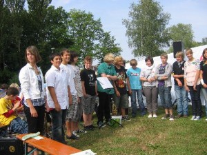 Kinder-Familientag Konfirmanden stellen sich vor2 Kinder-Familientag Konfirmanden stellen sich vor2