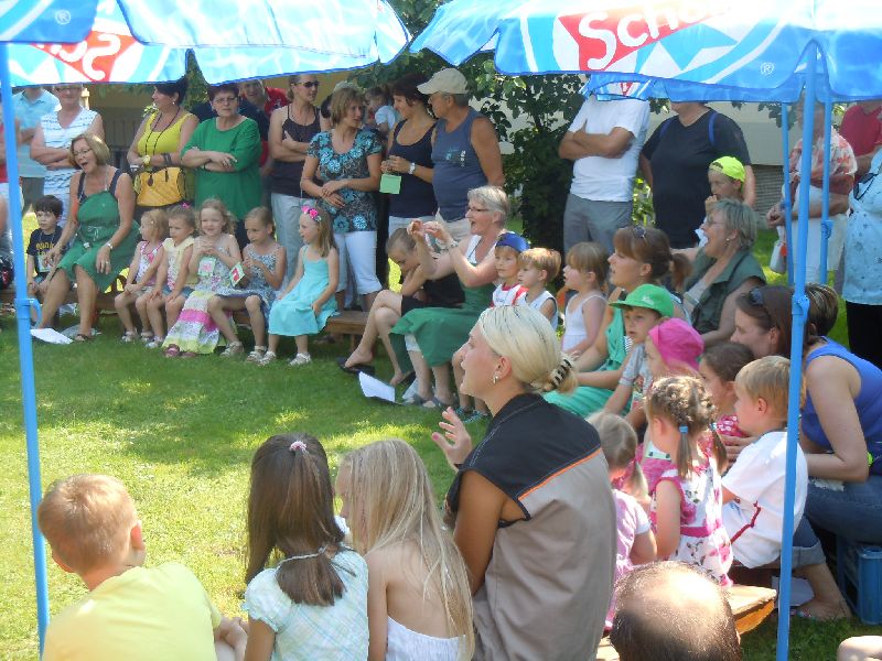 Kinder bei Singen