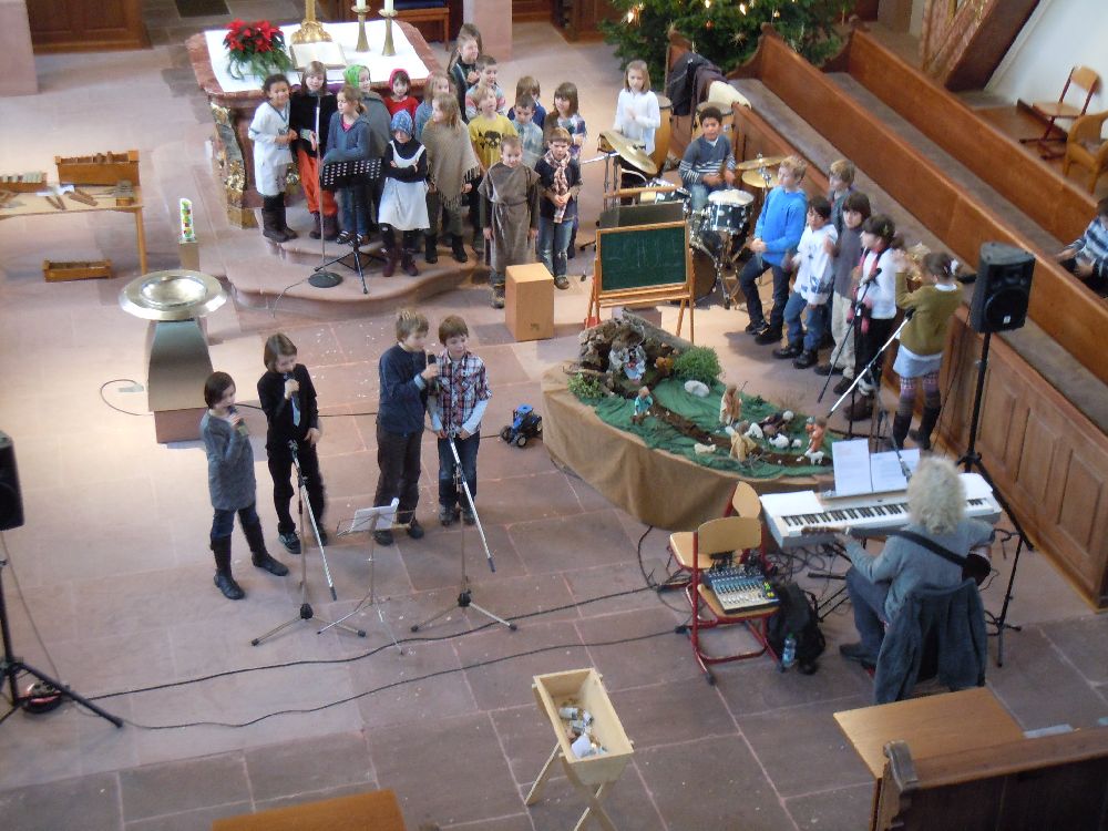 Weihnachtsfeier FBS 2011-2 Kinder der Friederike-Brion-Schule Meißenheim