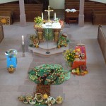 Erntedankaltar von der Empore aus